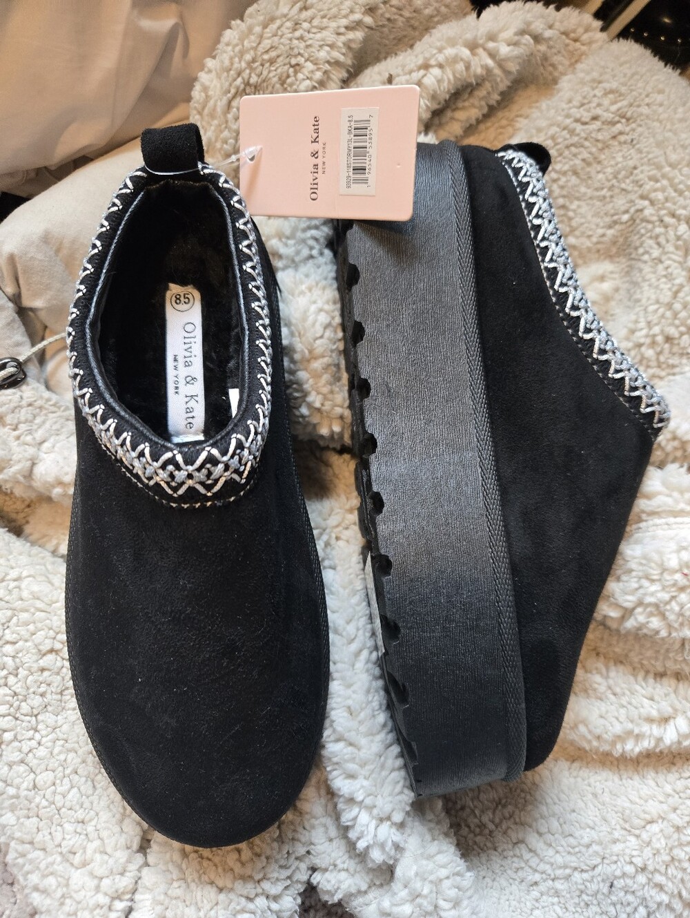 NWT!! Olivia & Kate STORMY Black Platform Slip-On Clogs. Size 8.5 MAKE OFFER!!